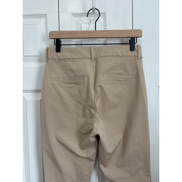 Old Navy NWT High Rise Pixie Flare Khaki Career Pants Size 6 - Picture 6 of 10
